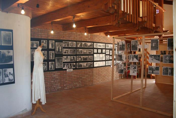 Mostra Fotografica 2012 "Montepaone in Bianco e Nero"